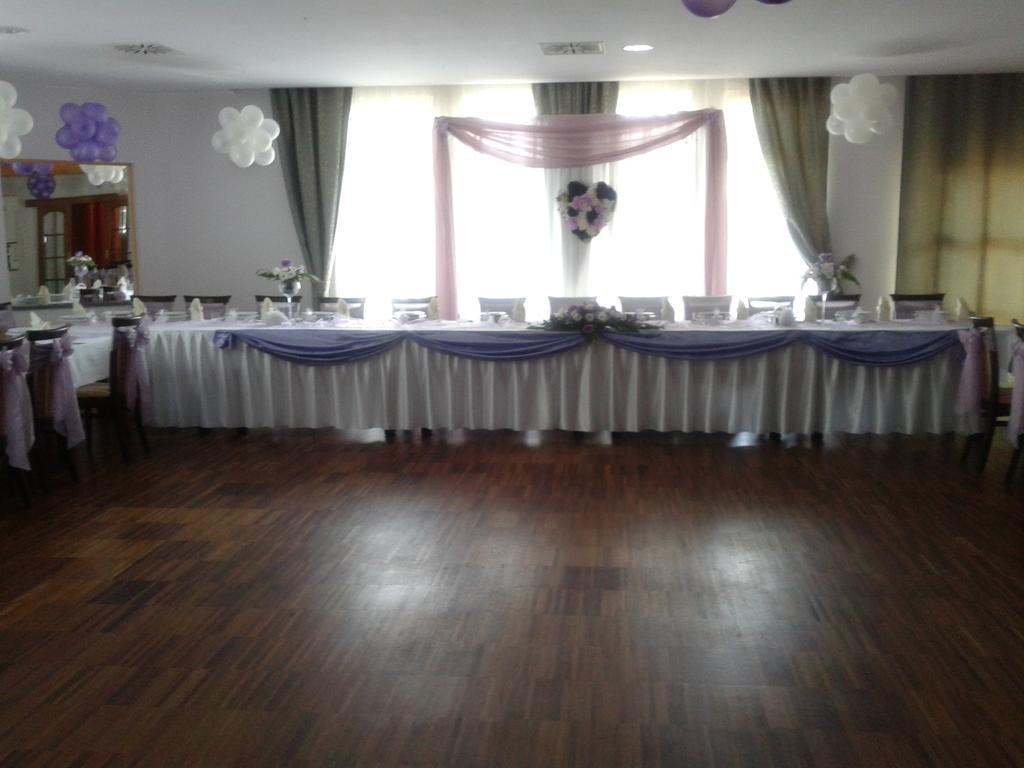 Hotel E-Lektor Моронґ Екстер'єр фото